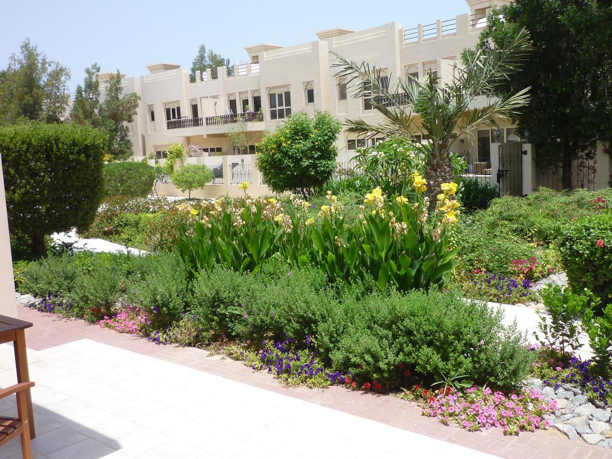 Townhouse Ras Al Khaimah Villa Exterior foto